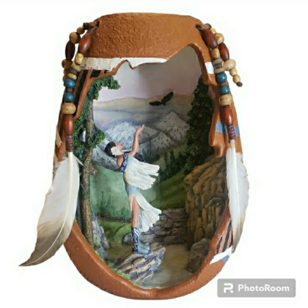 Eagle Spirit Native Indian Maiden Ashton Drake Decor VINTAGE π¦
Mint Condition - Picture 3 of 16